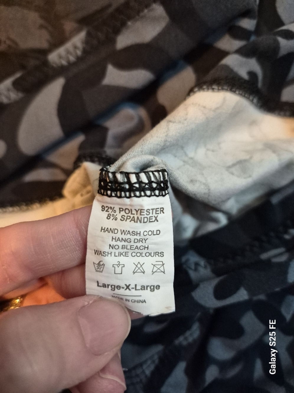 3-Pack Full Length Camo Leggings, Black, Blue & Gray, L/XL, EUC - Picture 5 of 13